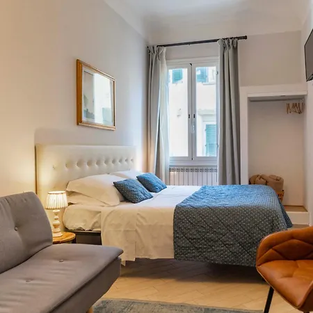 Zanobi 45 Konukevi Floransa